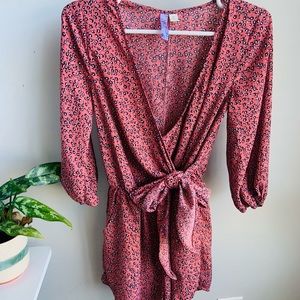 3/4 sleeved romper with tie in the front!